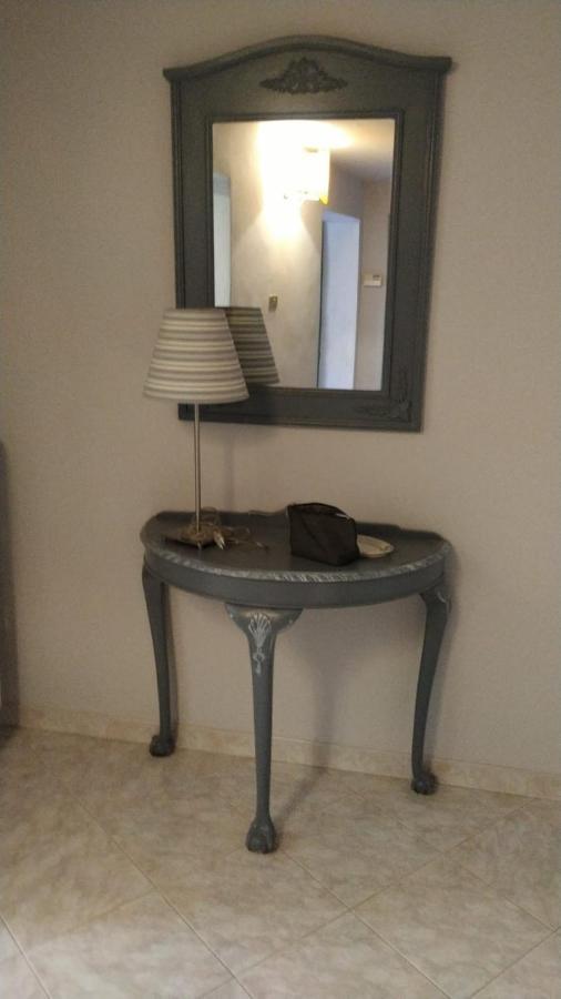 Borgo Antico Villa Lari ภายนอก รูปภาพ