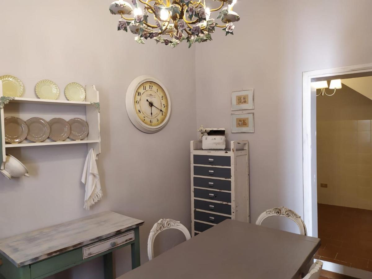 Borgo Antico Villa Lari ภายนอก รูปภาพ