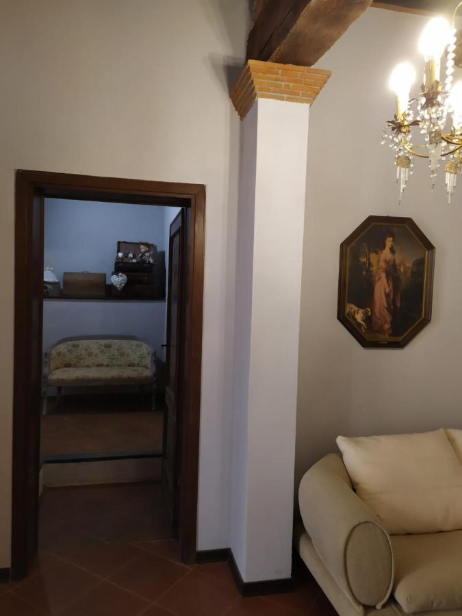 Borgo Antico Villa Lari ภายนอก รูปภาพ