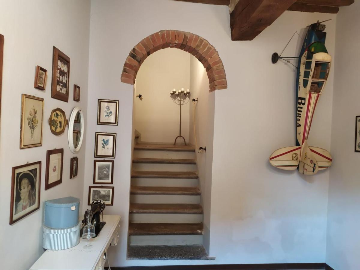 Borgo Antico Villa Lari ภายนอก รูปภาพ