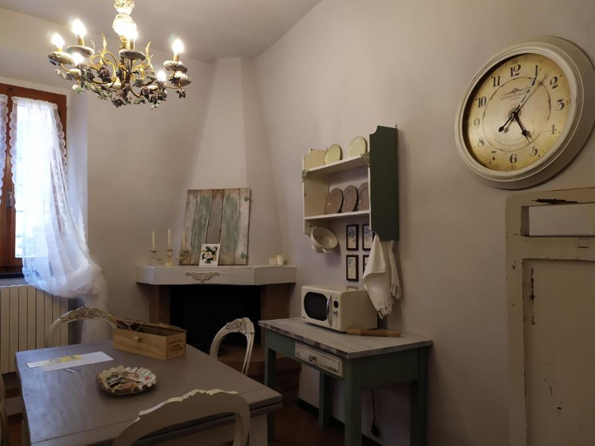 Borgo Antico Villa Lari ภายนอก รูปภาพ