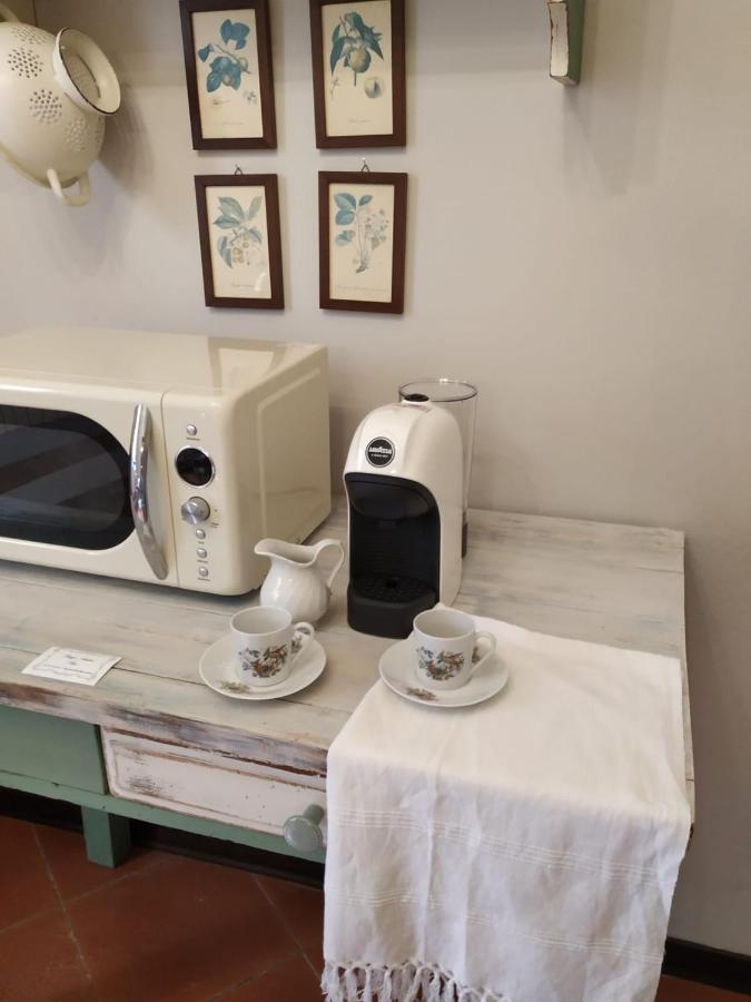 Borgo Antico Villa Lari ภายนอก รูปภาพ